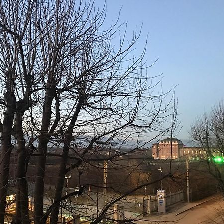 Il Borgo Antico: Vista Su Reggia Di Venaria Reale Apartment Bagian luar foto