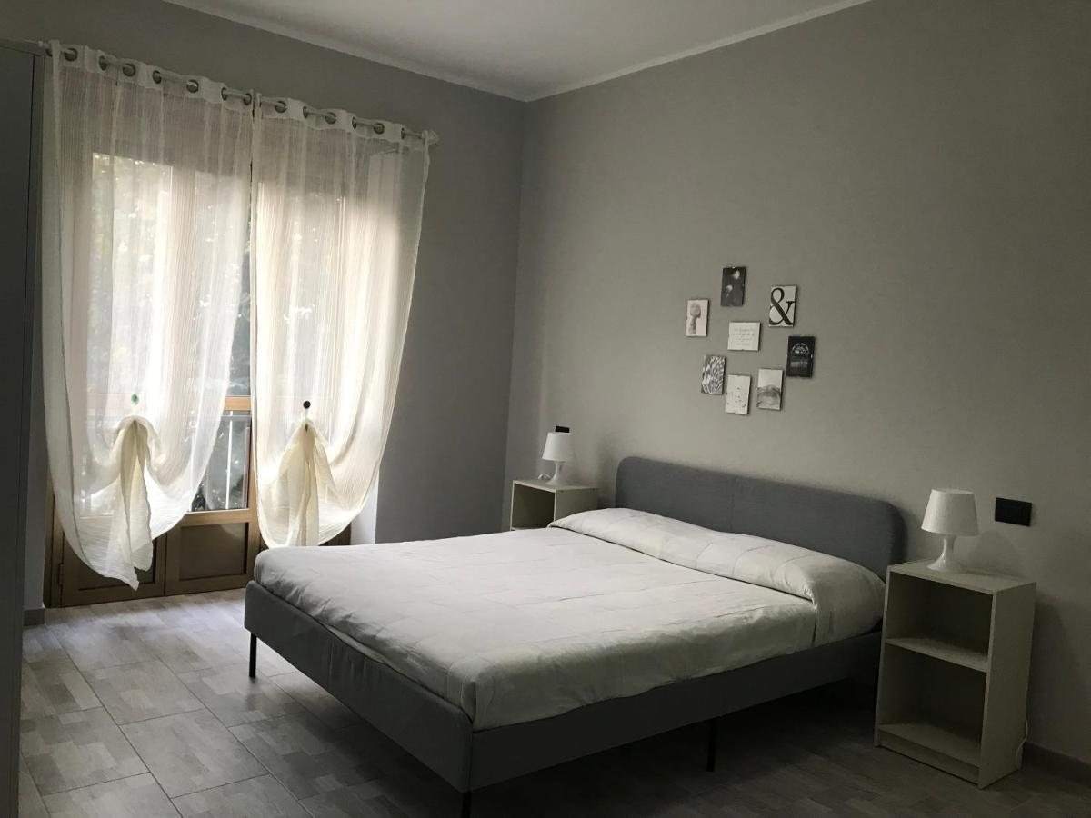 Il Borgo Antico: Vista Su Reggia Di Venaria Reale Apartment Bagian luar foto